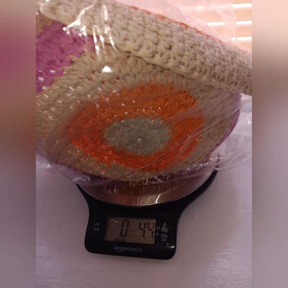 Old Navy Crochet Bucket Hat Warm Stripe NWT - Picture 4 of 4